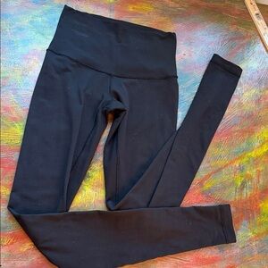 Lululemon Black High-Waisted Leggings full length /retired/ classic fit pants